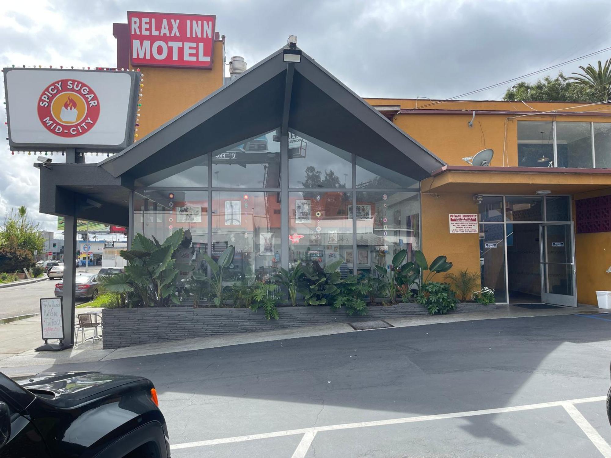 Relax Inn Los Angeles Exterior photo