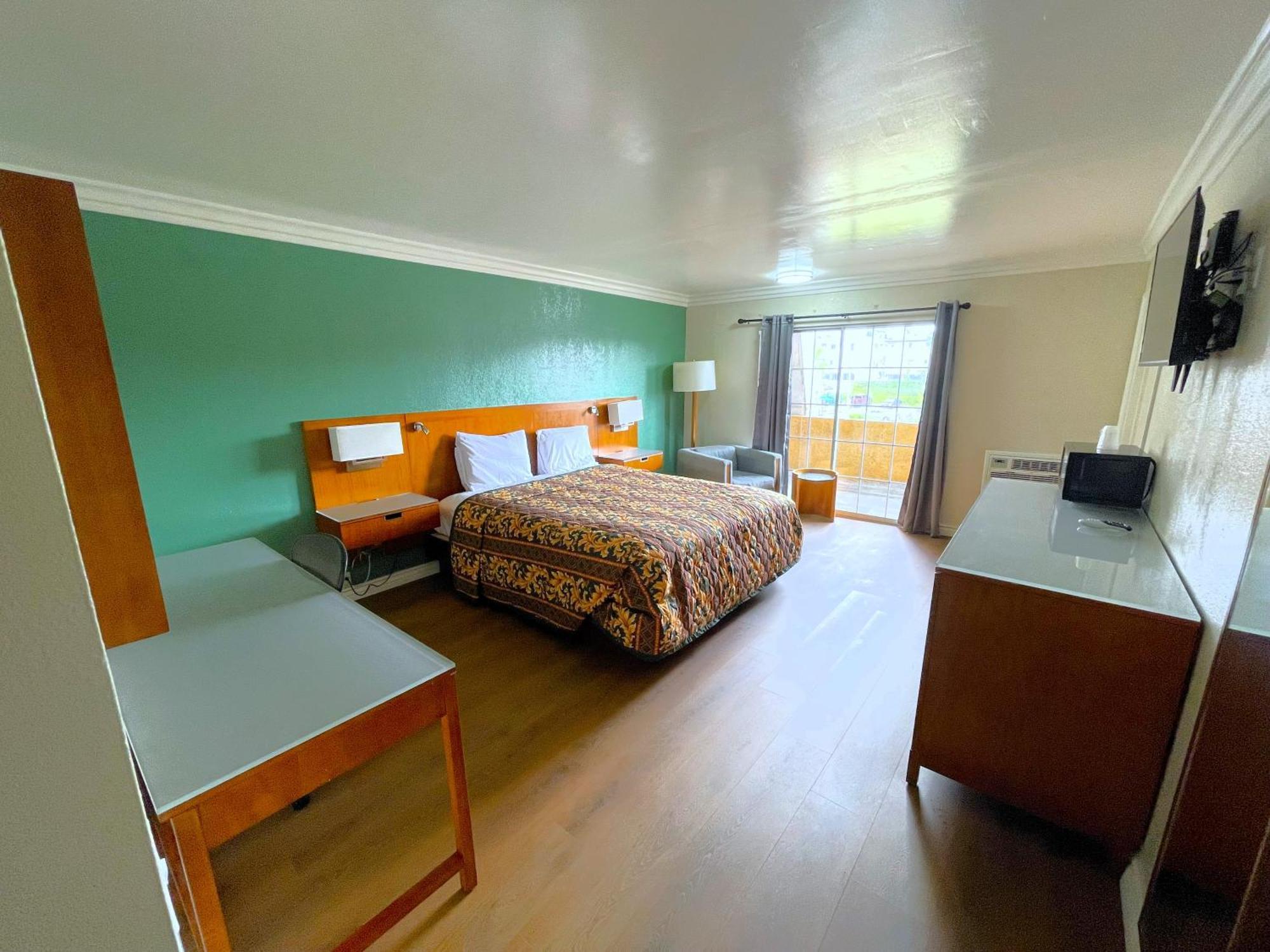 Relax Inn Los Angeles Exterior photo