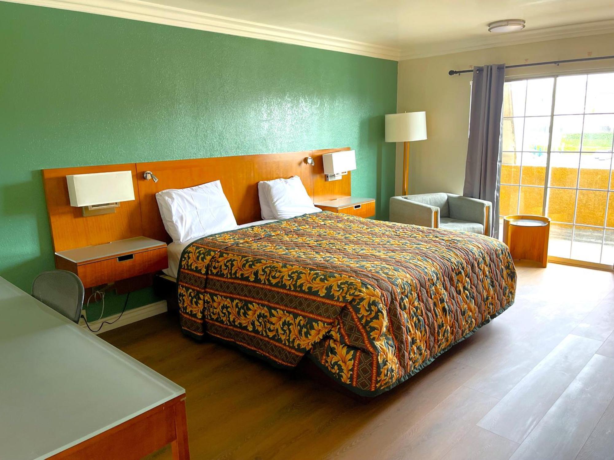 Relax Inn Los Angeles Exterior photo