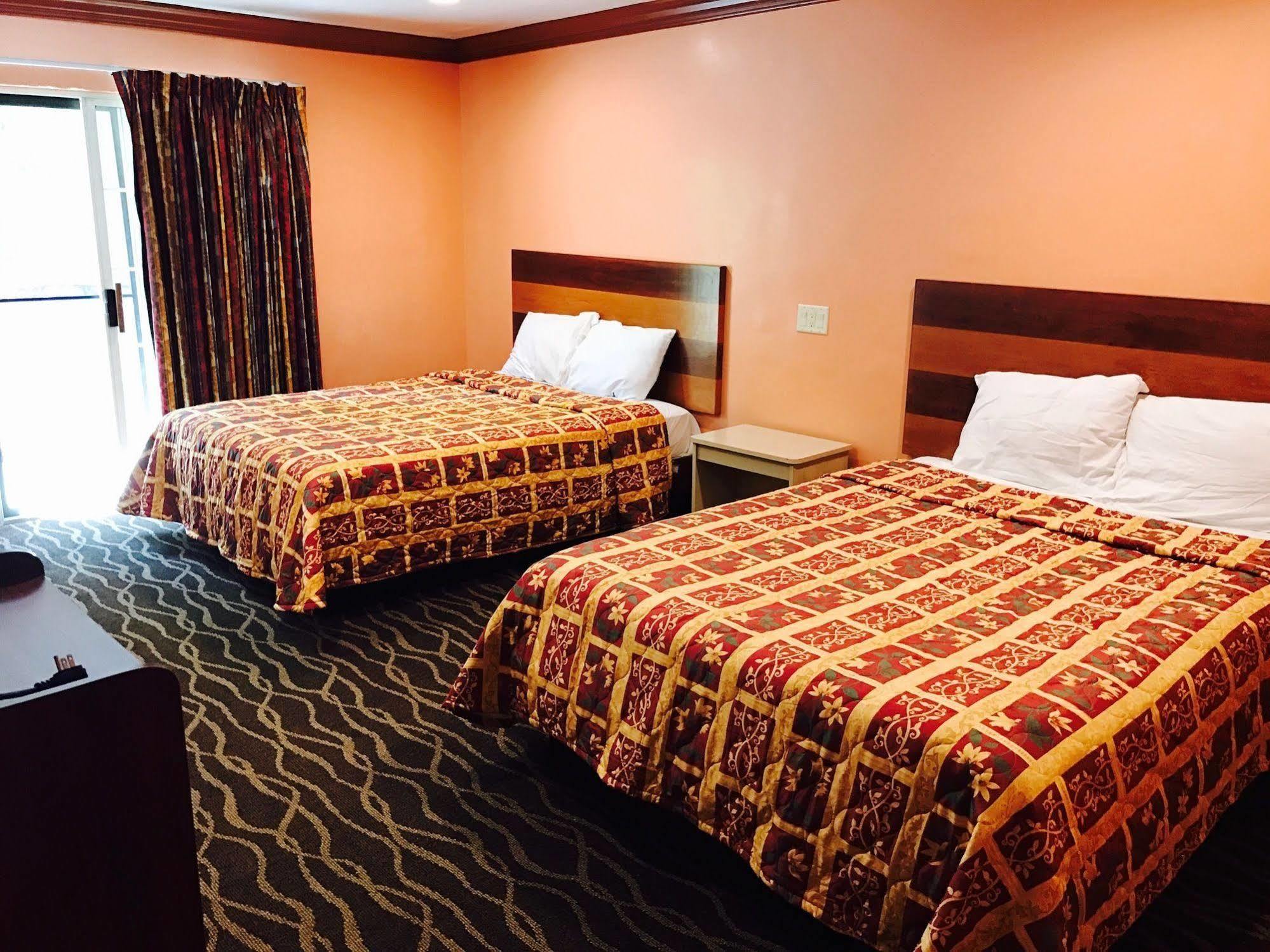Relax Inn Los Angeles Exterior photo